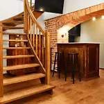 Househost Apartment Ii: Studencka Street